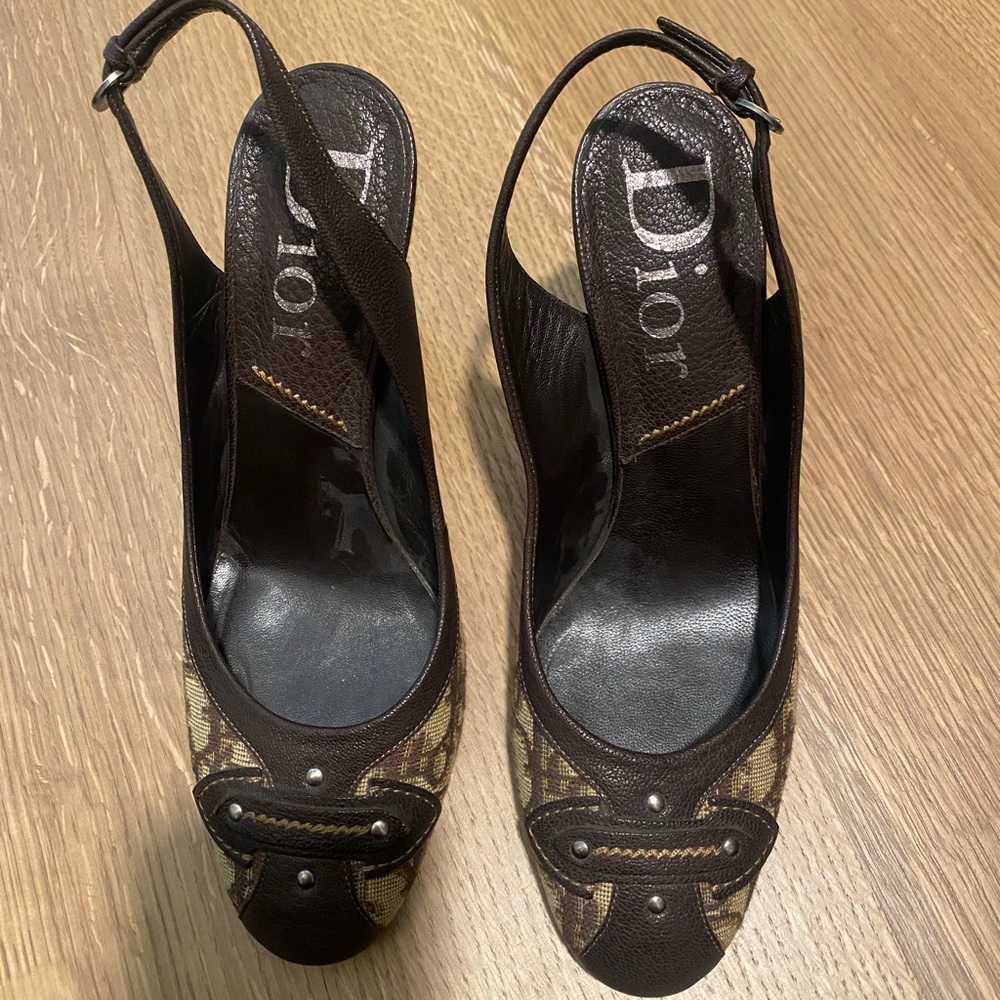 Christian Dior sling back pumps